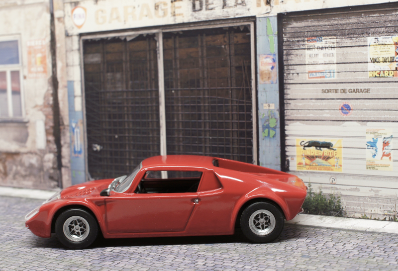 Illustration for article titled French Friday: Cette une miniature GT39.4!